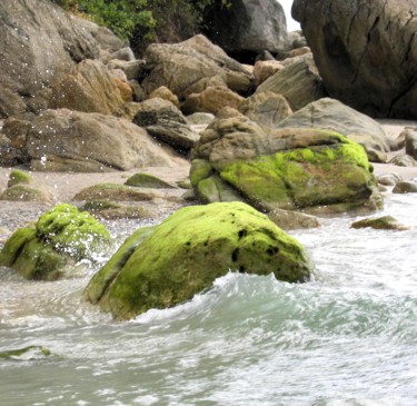 Puerto-galera-rocks.jpg