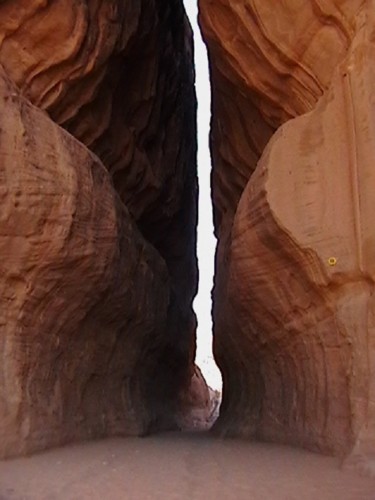 Al Diwan passage-rock-Madain-Saleh.jpg